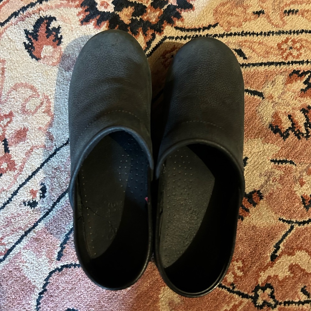 Sanita clogs size 39